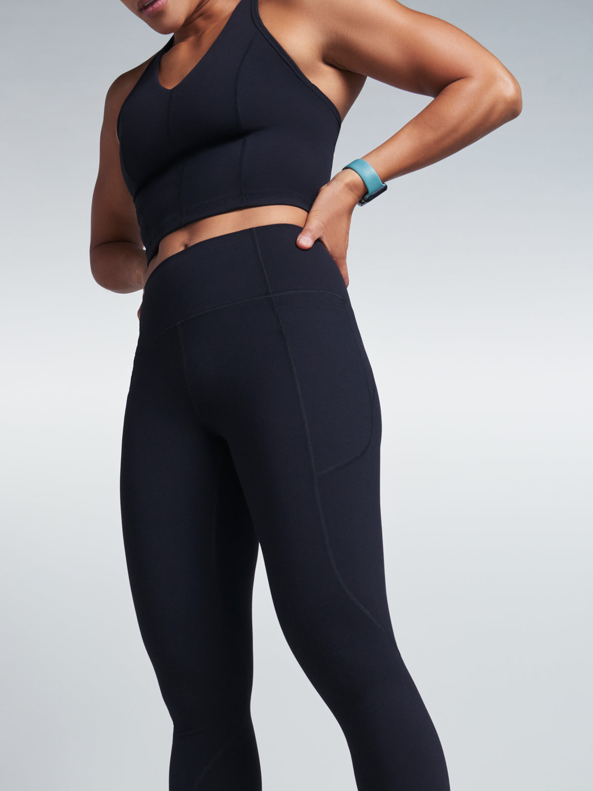 Womens femme fatale longline black sports bra 6