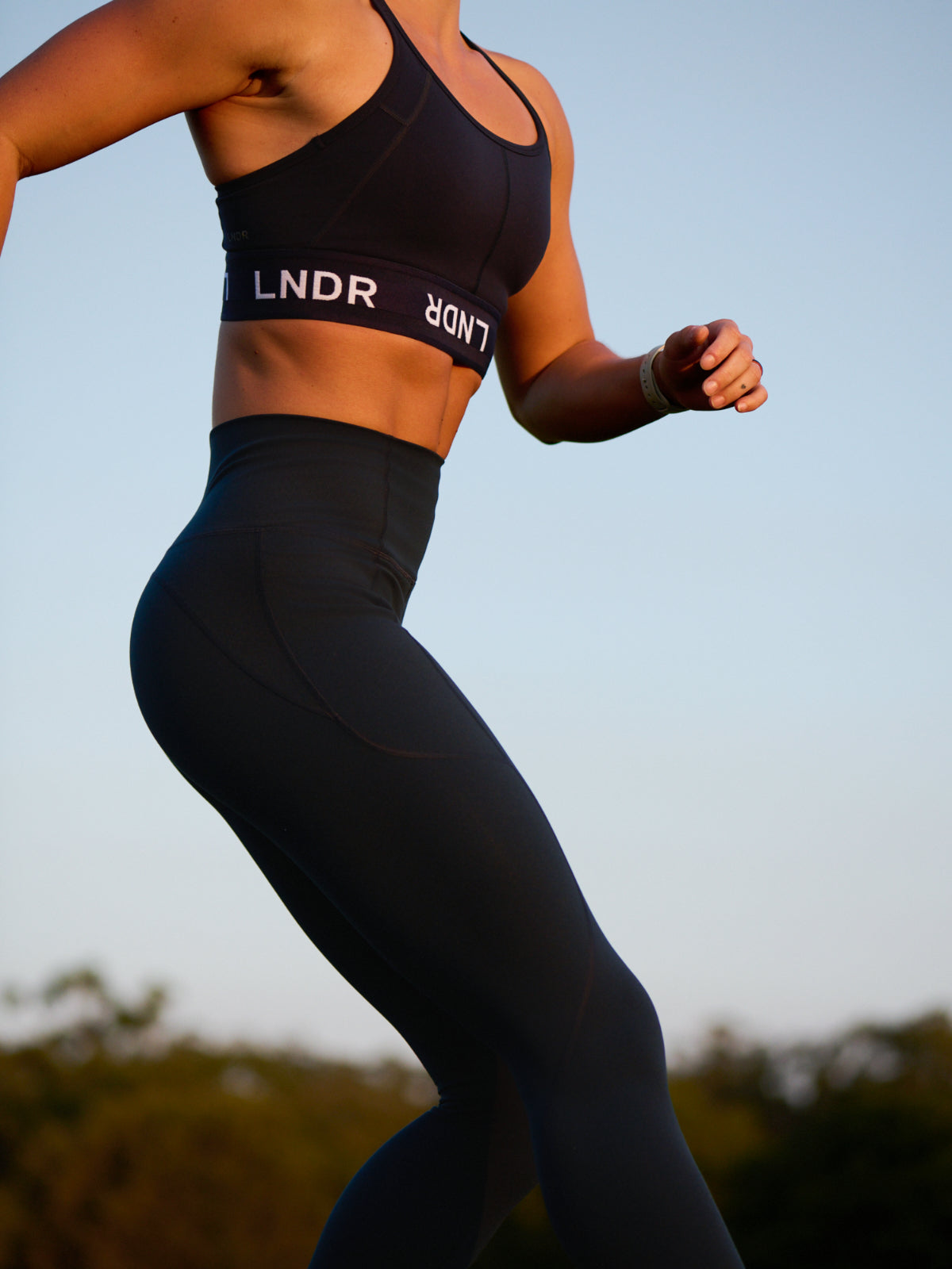 Womens limitless pocket high waisted ankle length deep navy leggings 2