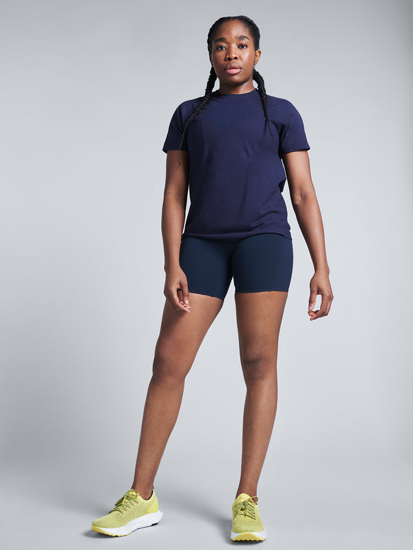 Patricia is 5' 9" - Waist 80cm (31.5"), Hips 109cm (43")