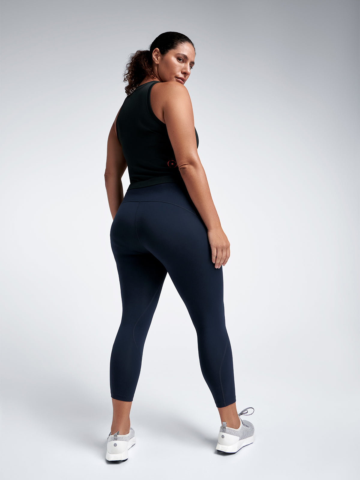 Womens limitless pocket high waisted cropped length marine blue leggings 3