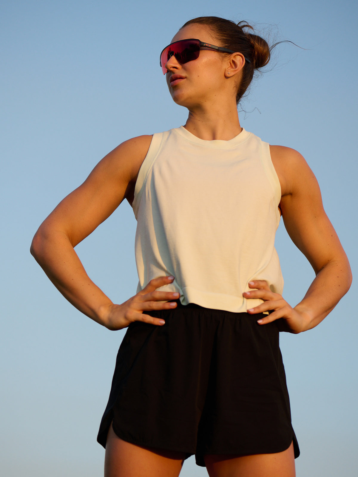 Womens pro run black short 8