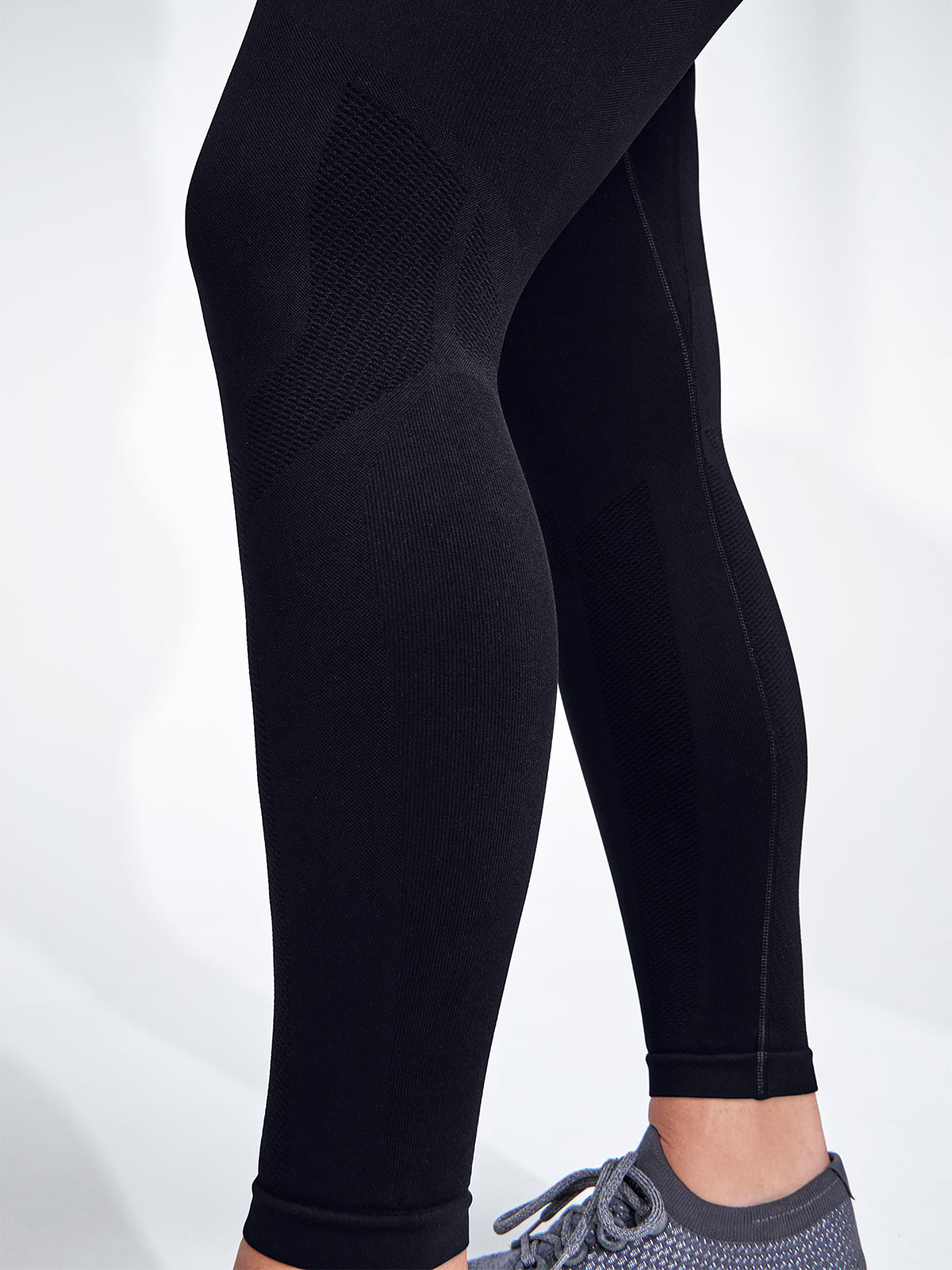 Womens streamline super high waisted full black leggings 2