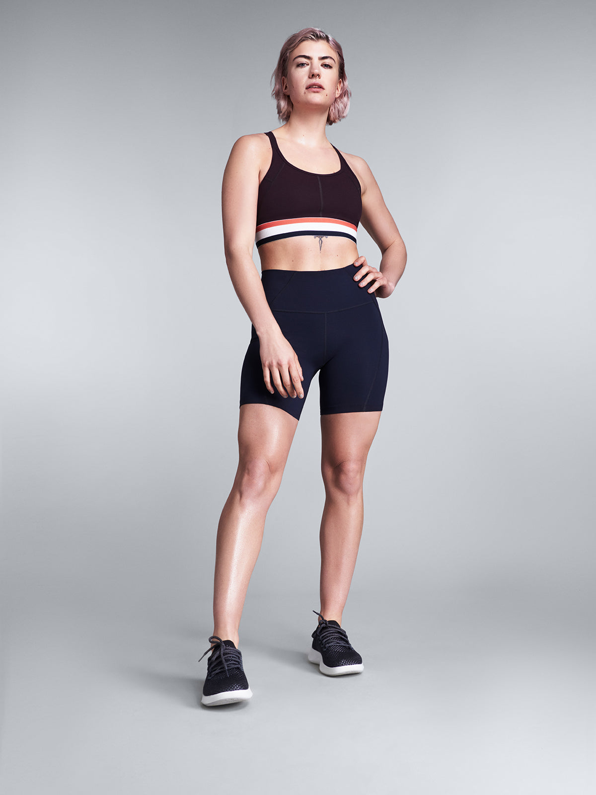 Womens limitless high waisted 7.5 inch navy blue bike shorts 4