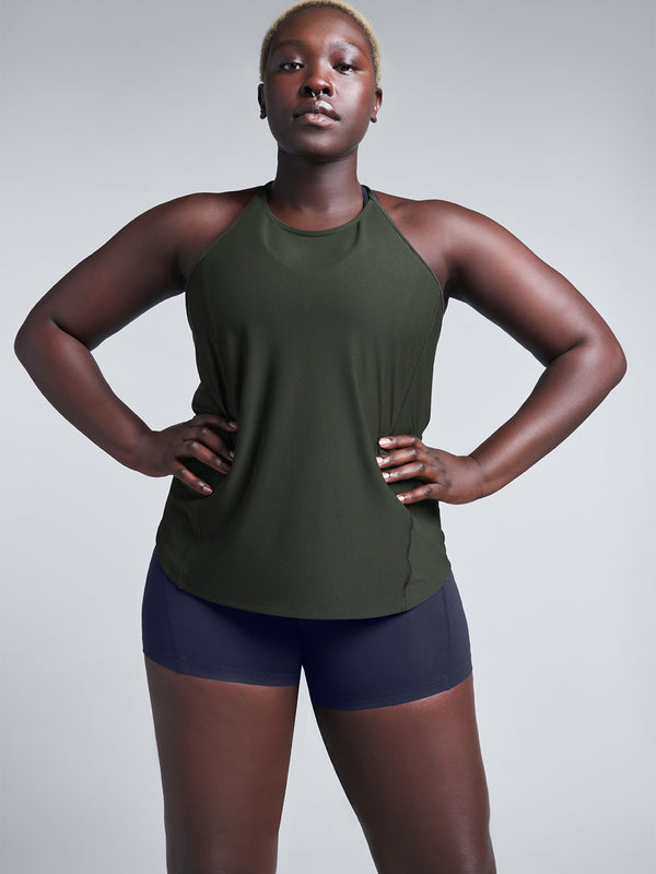 Liza is 5' 10" - Underbust 89cm (35") 36DD, Waist 92cm (36")