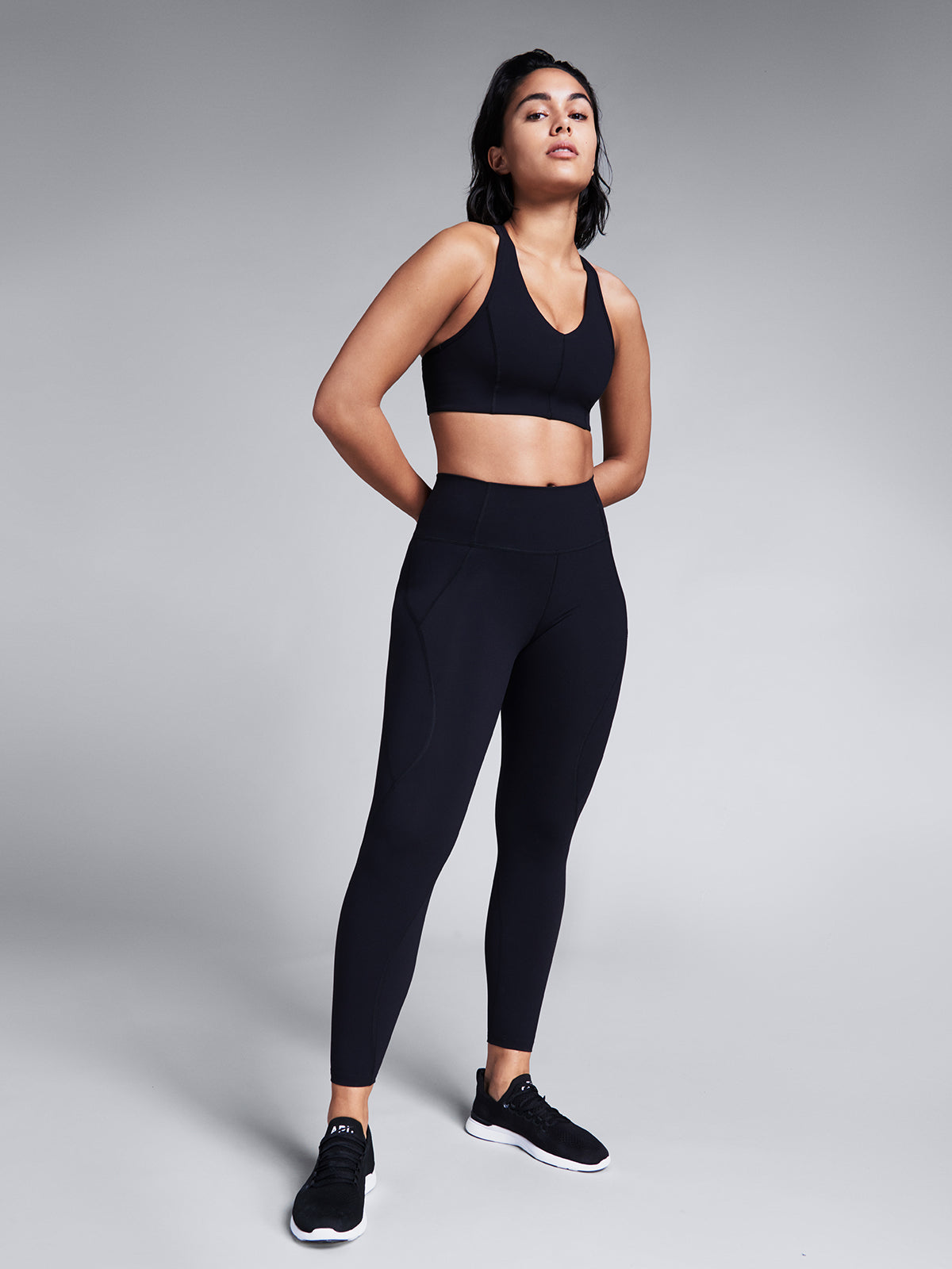 FEMME FATALE Sports Bra Black
