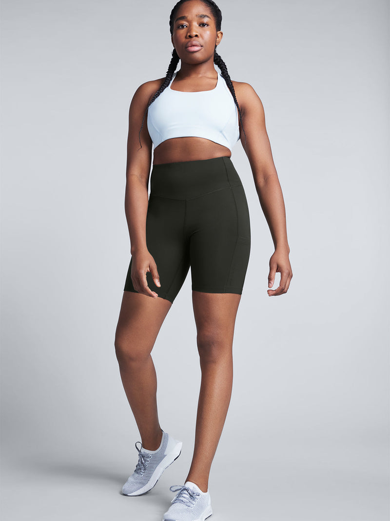 Size_M / Measurements_Patricia is 5' 9" - Underbust 82cm (32.5"), Waist 80cm (31.5")