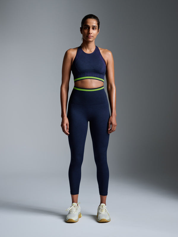 Lakshmi  wears size XS-S is 5' 4" - Underband 72cm, Bust 79cm, Waist 88cm, Hips 94cm