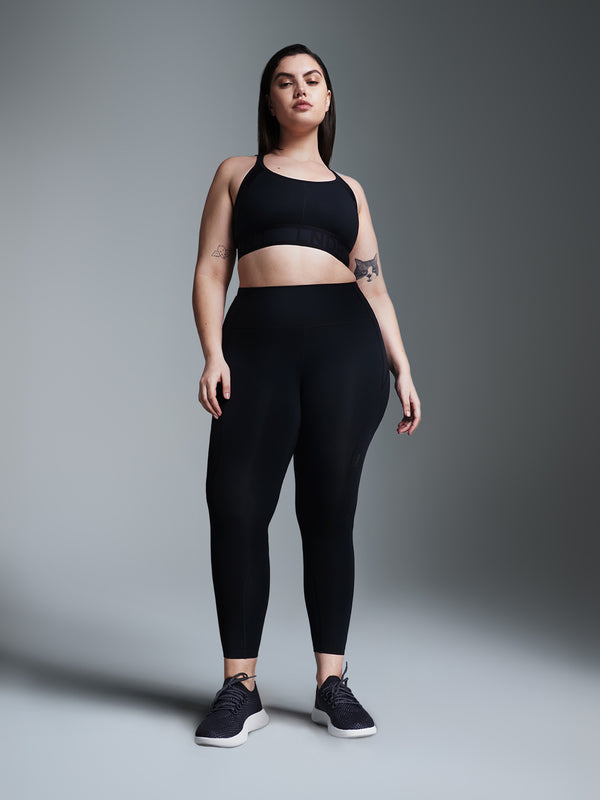 Lucy wears size XL is 5' 9" - Underbust 91.5cm, Waist 88cm, Hips 129.5cm, Inseam 33”