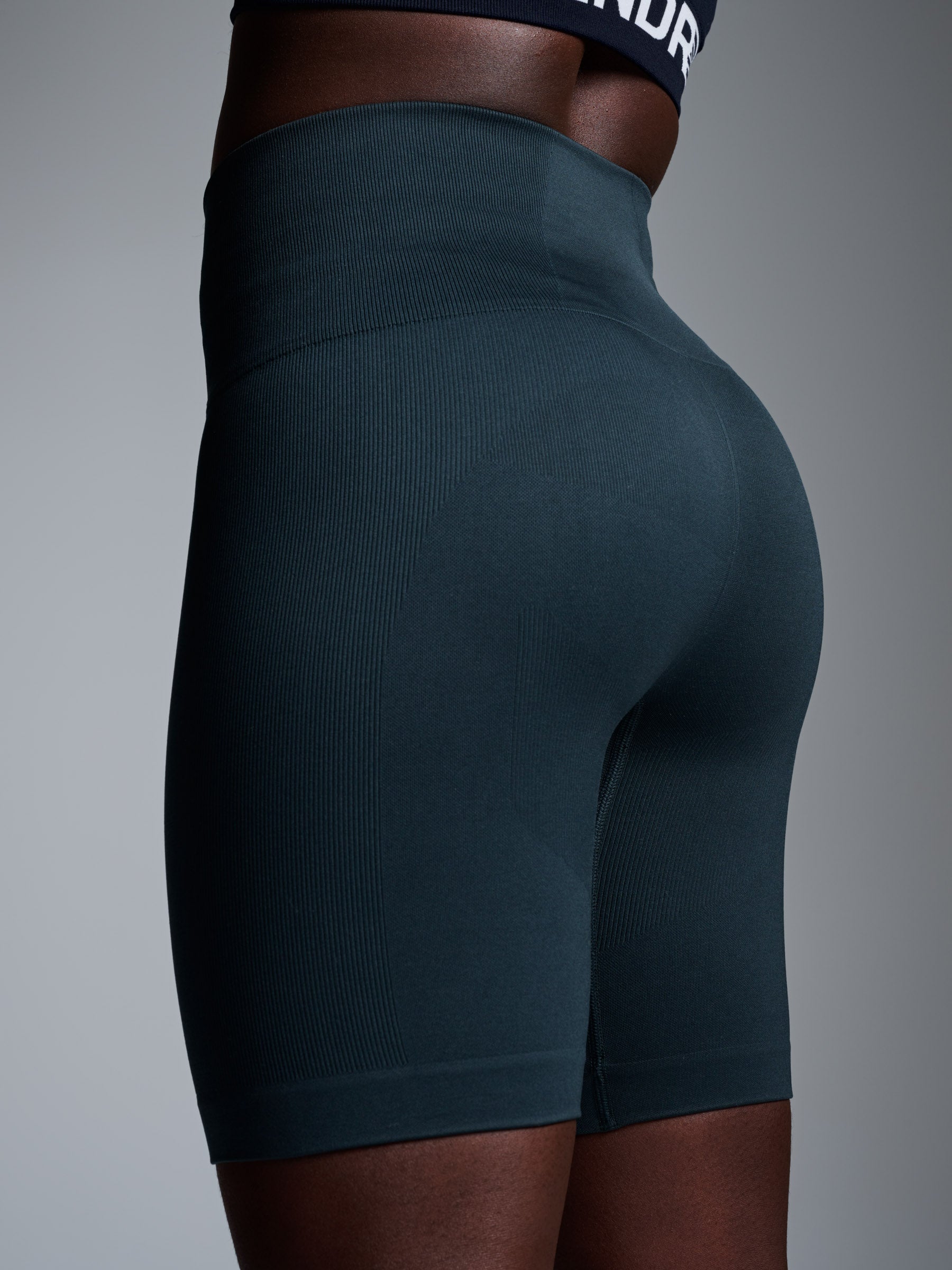 CHISEL 8" Bike Short Marine