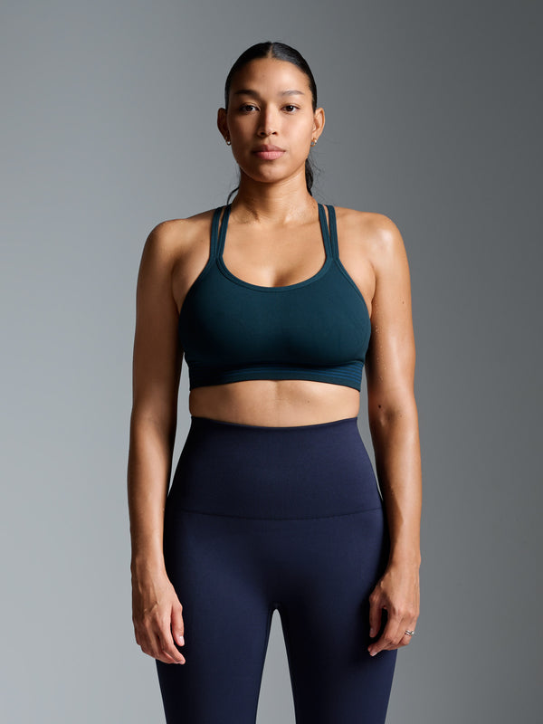 Ally wears size M-L is 5' 6" - Underband 78cm, Bust 89cm, Waist 74cm, Hips 99cm